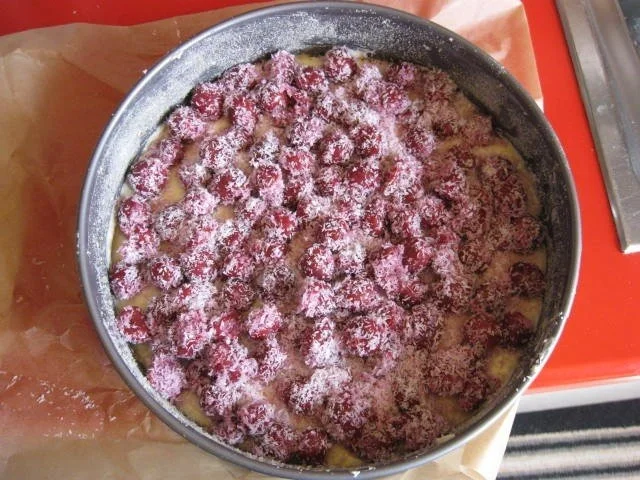 Kirsch - Kokos - Kuchen mit Creme Fraiche - Rezept - Bild Nr. 8