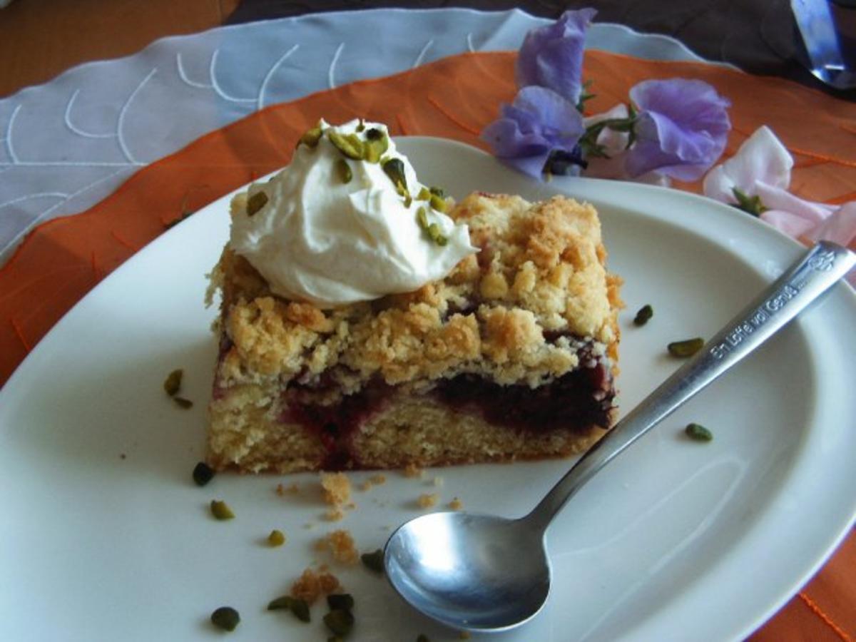 Brombeerkuchen locker und leicht mit Beeren aus unseren Garten - Rezept ...