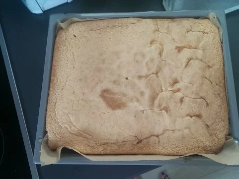 Rezept: Mineralwasserkuchen Bild Nr. 3 Mineralwasserkuchen - Rezept - Bild Nr. 3