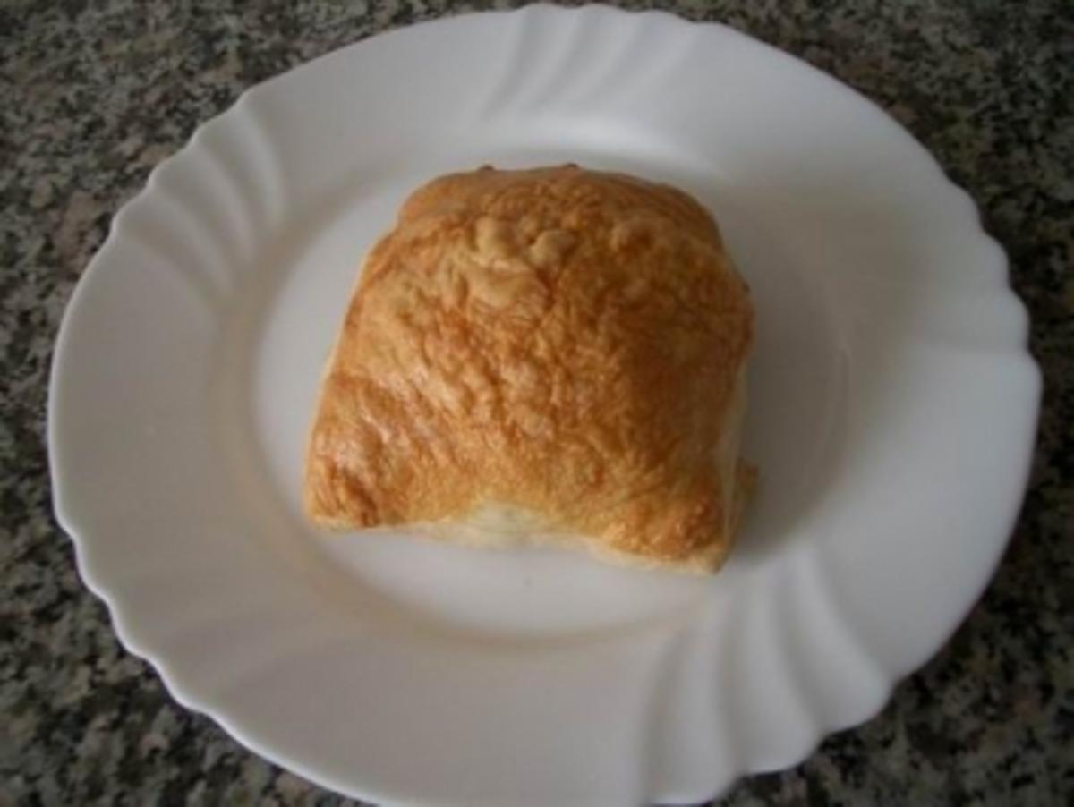 Blätterteigpäckchen gefüllt mit Kasseler und Sauerkraut - Rezept ...