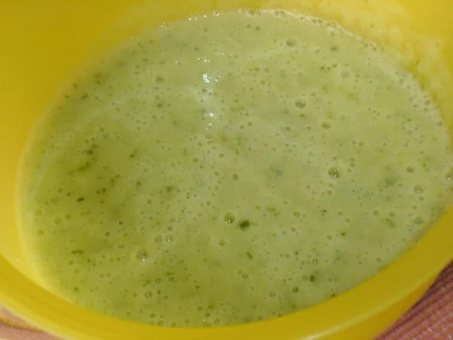 Rezept: Ananassorbet mit Banane und Basilikum Bild Nr. 6 Ananassorbet mit Banane und Basilikum - Rezept - Bild Nr. 6