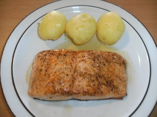 Fisch: Lachssteak aus dem Filet, gebraten - Rezept