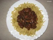 Rindergulasch mit Waldpilzen - Rezept