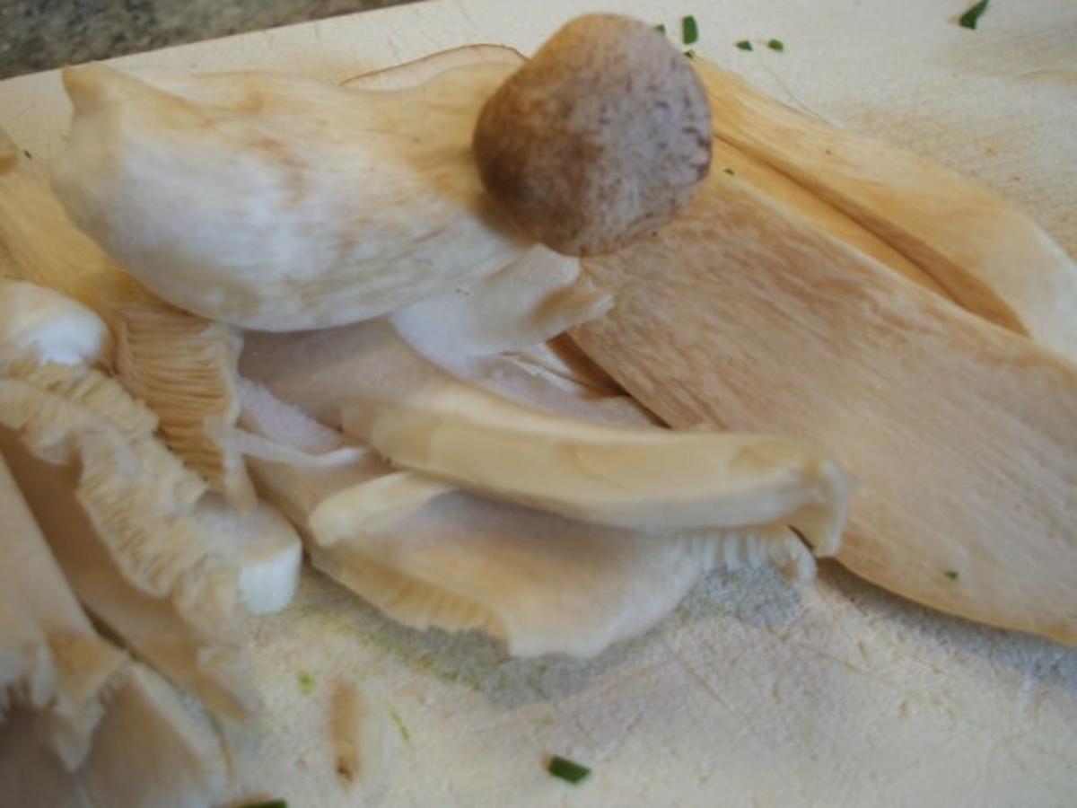 Knödel: Pilznockerln auf Mangoldgemüse - Rezept - Bild Nr. 3