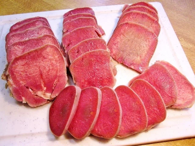 Rezept: Rinderzunge mit Kapern-Schnittlauch-Soße Bild Nr. 4 Rinderzunge mit Kapern-Schnittlauch-Soße - Rezept - Bild Nr. 4