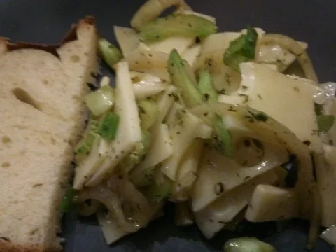 Leichter, pfeffriger Käsesalat - Rezept - Bild Nr. 3