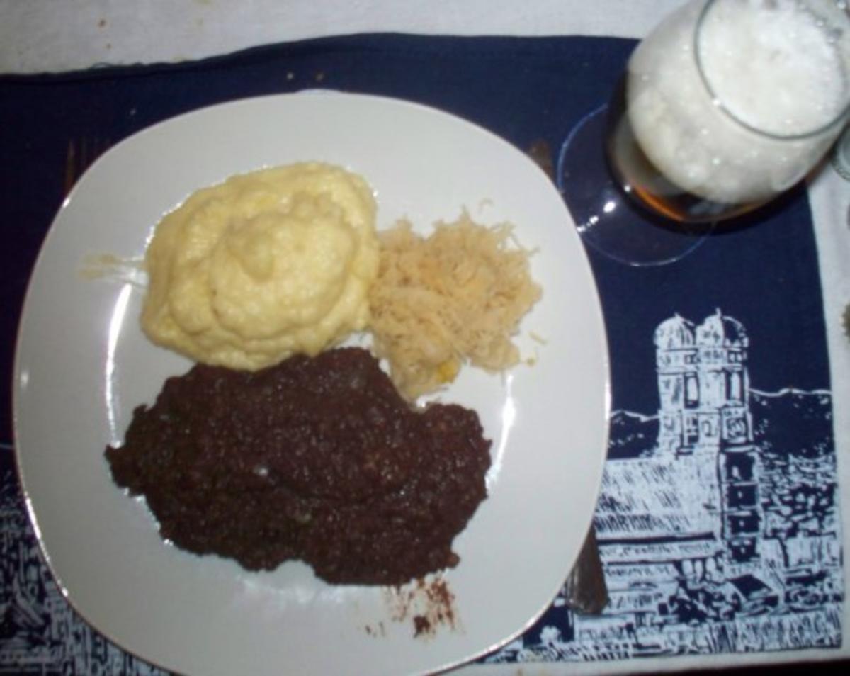 Grützwurst mit Sauerkraut und Kartoffelstampf - Rezept By hausgourmet