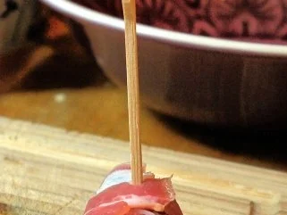 Gazpacho mit Datteln im Speckmantel - Rezept - Bild Nr. 9