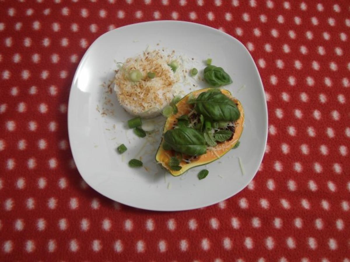 Papaya mit exotischer Hackfleischfüllung - Rezept