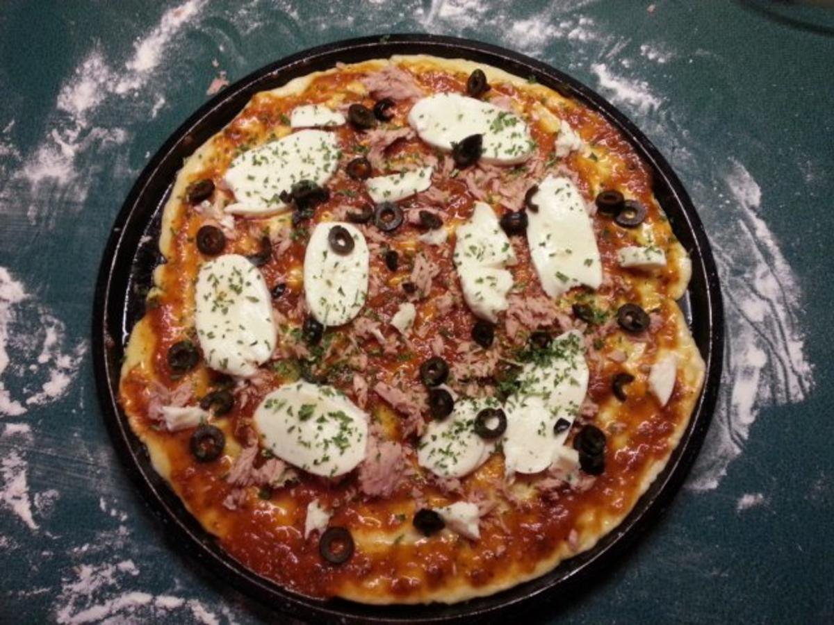 ~ Luftig mediterraner Pizzateig (große runde Pizza) ~ - Rezept - Bild Nr. 2
