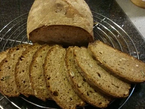 Kerniges Vollkornbrot - Rezept - Bild Nr. 2