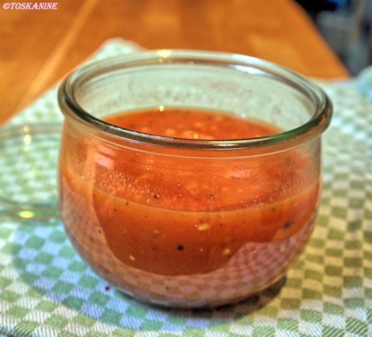 Parmesan-Flan auf Tomatenbett - Rezept - Bild Nr. 5