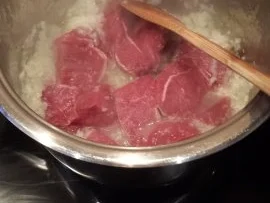 Ma9rouna bil sansa (Makkaroni mit Soße tunesischer Art) - Rezept - Bild Nr. 2