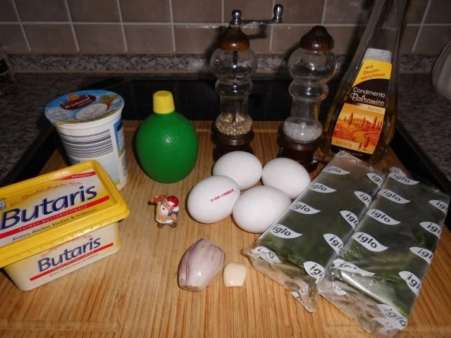 Blattspinat mit pochierten Eiern gekrönt>> - Rezept - Bild Nr. 2