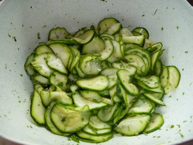 Rezept: Zucchinisalat Zucchinisalat - Rezept