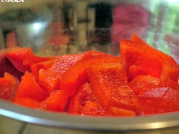 Rezept: Kalbsgulasch mit Paprika Bild Nr. 2 Kalbsgulasch mit Paprika - Rezept - Bild Nr. 2