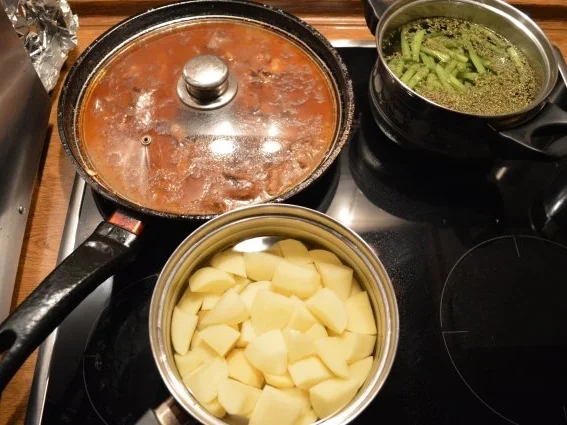 Rezept: Geschnetzeltenpfanne "Gyrosart" Bild Nr. 11 Geschnetzeltenpfanne "Gyrosart" - Rezept - Bild Nr. 11