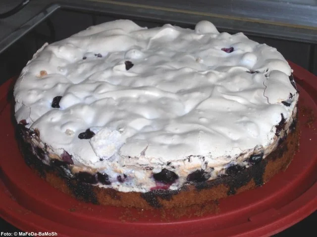 Rezept: Heidelbeer-Baiser-Kuchen Bild Nr. 2 Heidelbeer-Baiser-Kuchen - Rezept - Bild Nr. 2