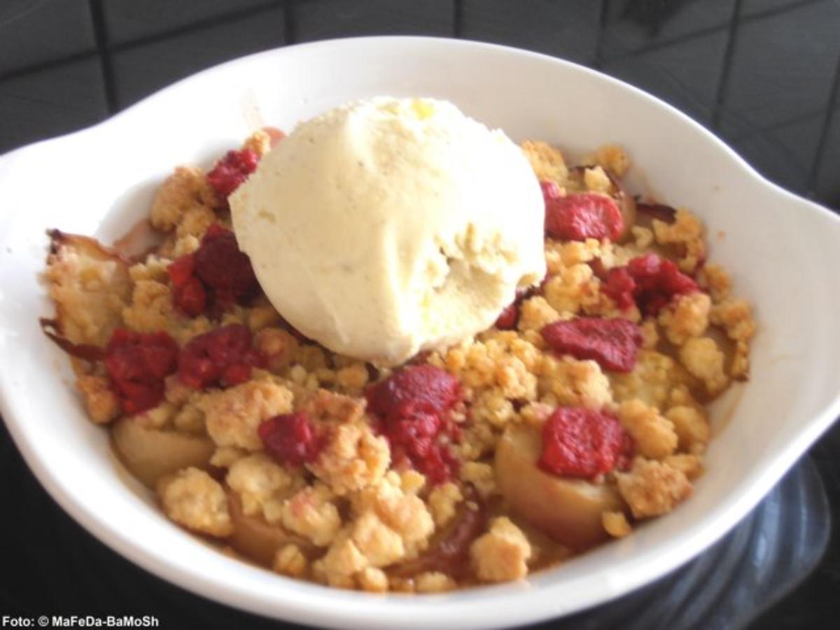 Pfirsich-Crumble mit Zimtstreuseln - Rezept - kochbar.de