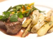 Rinderfilet aus dem Havelland mit La Ratte Kartoffeln und Mischgemüse (Jörn Schlönvoigt) - Rezept