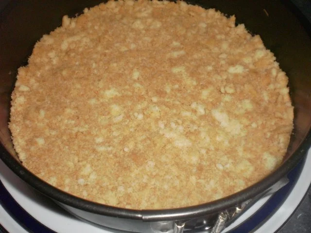 Rezept: Erdbeer-Bottermelk-Torte Bild Nr. 9 Erdbeer-Bottermelk-Torte - Rezept - Bild Nr. 9