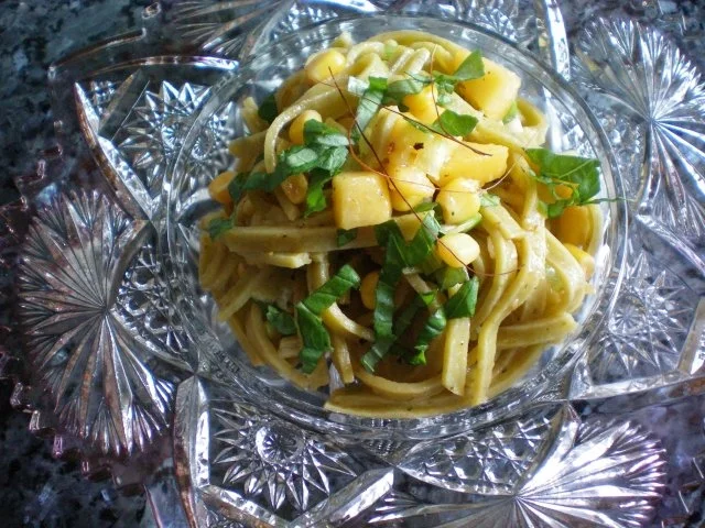 Salat: Pastasalat mit Nektarinen - Rezept