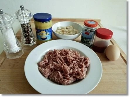 Rezept: Mit Kapernsauce nappierte ♔ Königsberger Klopse mit Salzkartoffeln Bild Nr. 5 Mit Kapernsauce nappierte ♔ Königsberger Klopse mit Salzkartoffeln - Rezept - Bild Nr. 5