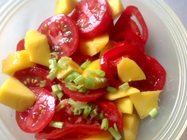 Rezept: Tomaten-Mango-Salat Bild Nr. 5 Tomaten-Mango-Salat - Rezept - Bild Nr. 5