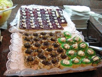 Weiße Espresso-Panna Cotta mit Himbeersauce - Rezept