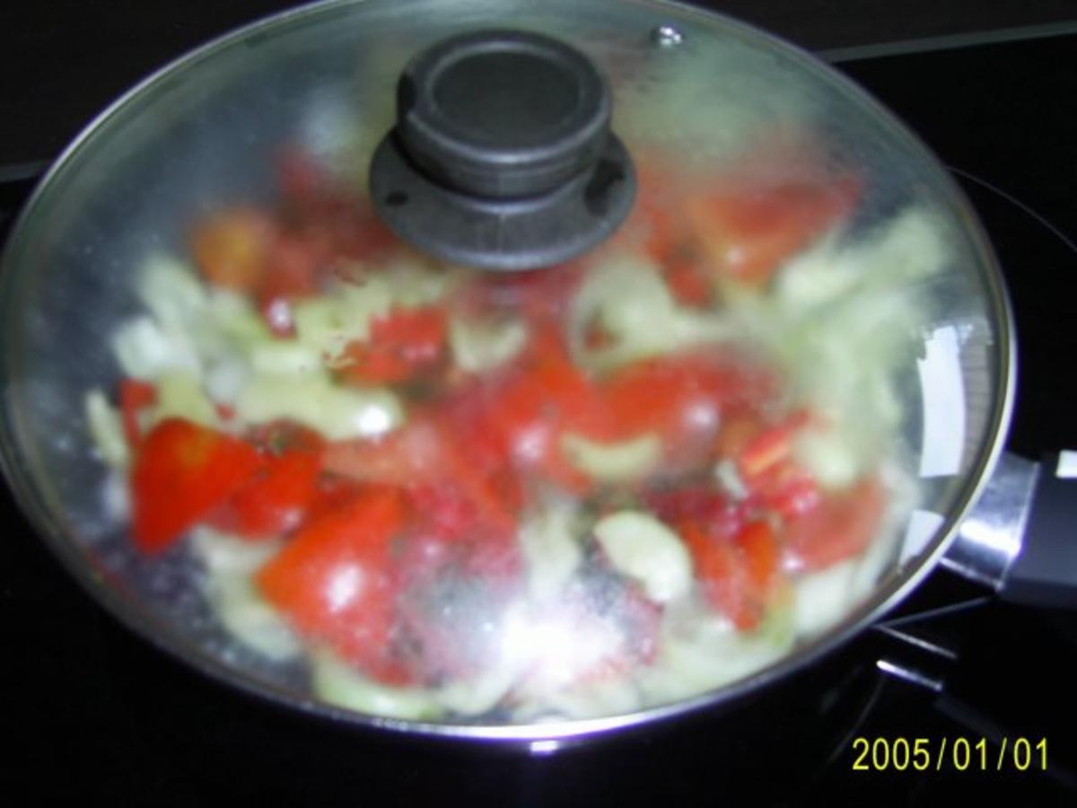Ohne Fleisch: Vollkornnudeln mit fettarmer Tomatensauce - Rezept - Bild Nr. 10