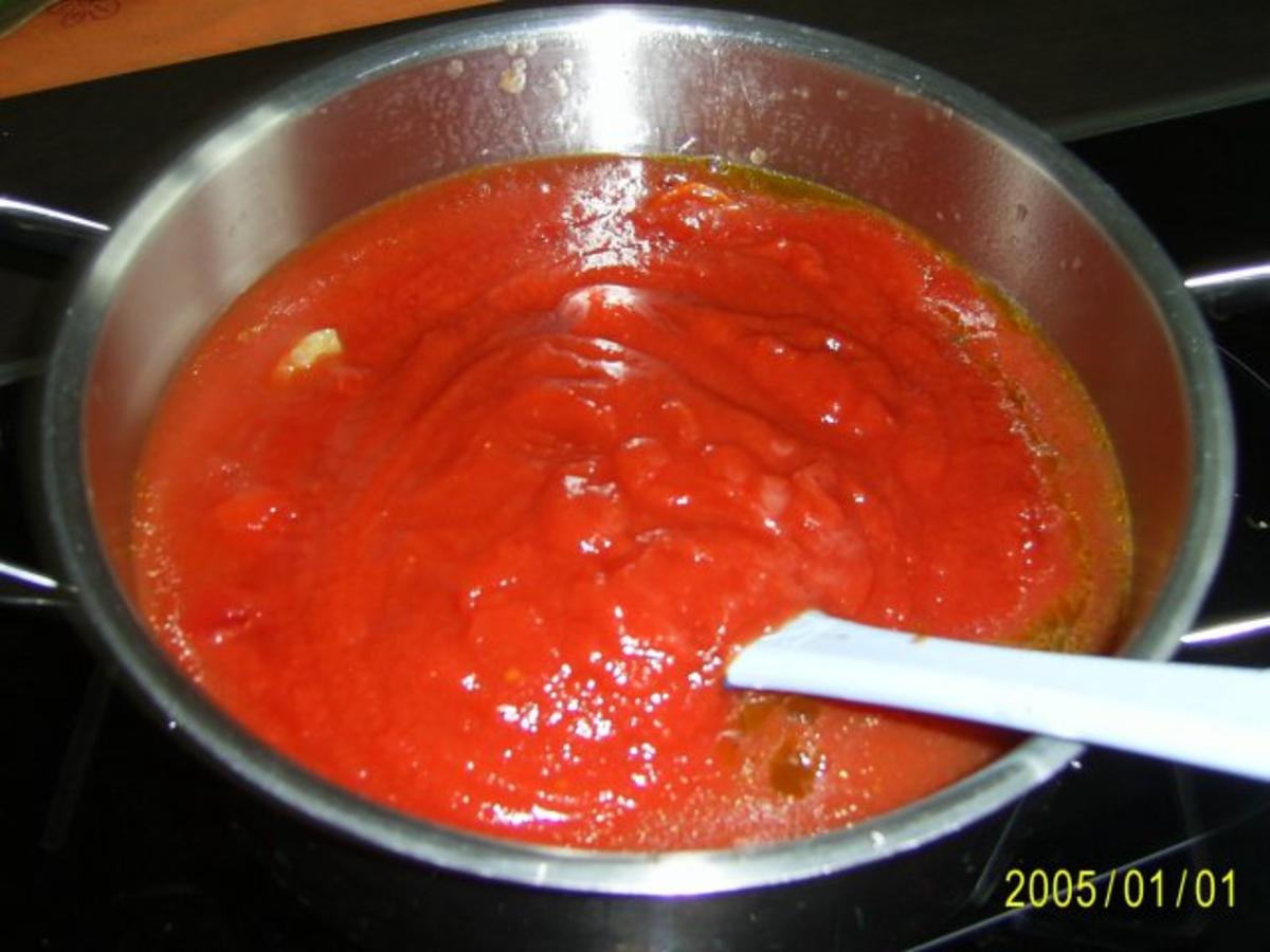 Ohne Fleisch: Vollkornnudeln mit fettarmer Tomatensauce - Rezept - Bild Nr. 13