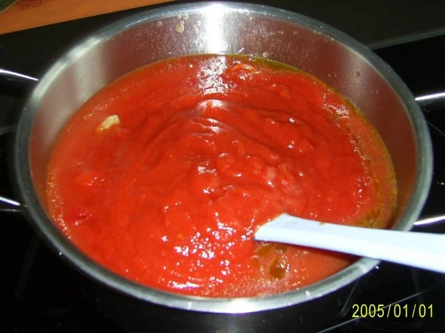 Rezept: Ohne Fleisch: Vollkornnudeln mit fettarmer Tomatensauce Bild Nr. 13 Ohne Fleisch: Vollkornnudeln mit fettarmer Tomatensauce - Rezept - Bild Nr. 13