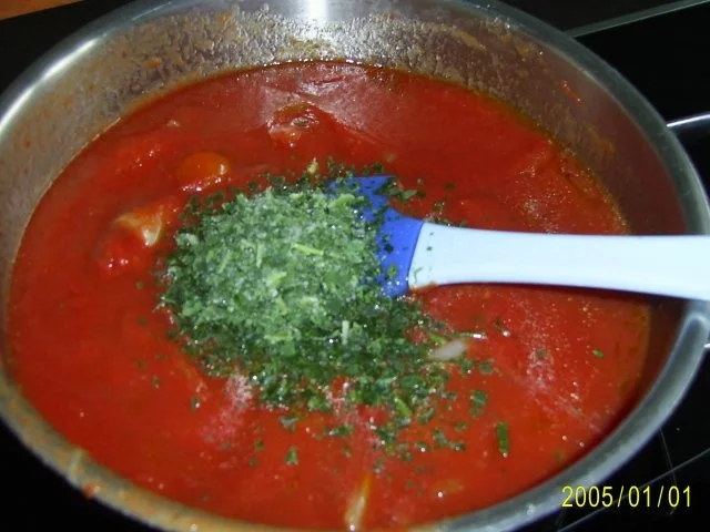 Rezept: Ohne Fleisch: Vollkornnudeln mit fettarmer Tomatensauce Bild Nr. 14 Ohne Fleisch: Vollkornnudeln mit fettarmer Tomatensauce - Rezept - Bild Nr. 14