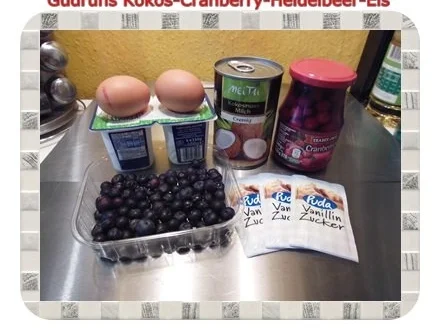 Rezept: Eis: Kokos-Cranberry-Heidelbeer-Eis Bild Nr. 2 Eis: Kokos-Cranberry-Heidelbeer-Eis - Rezept - Bild Nr. 2