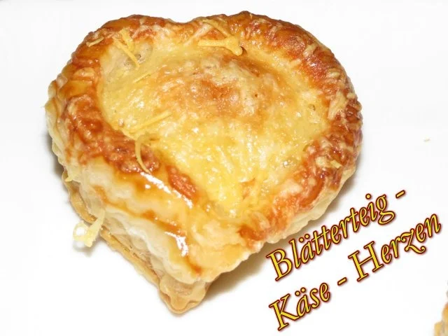 Sisserl’s ~ Blätterteig - Käse - Herzen - Rezept