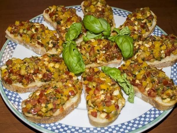 Rezept: Bruschetta gratiniert Bruschetta gratiniert - Rezept