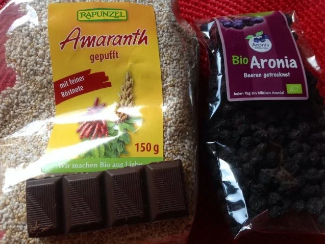 Joghurt mit  Amaranth und Aroniabeeren - Rezept - Bild Nr. 3