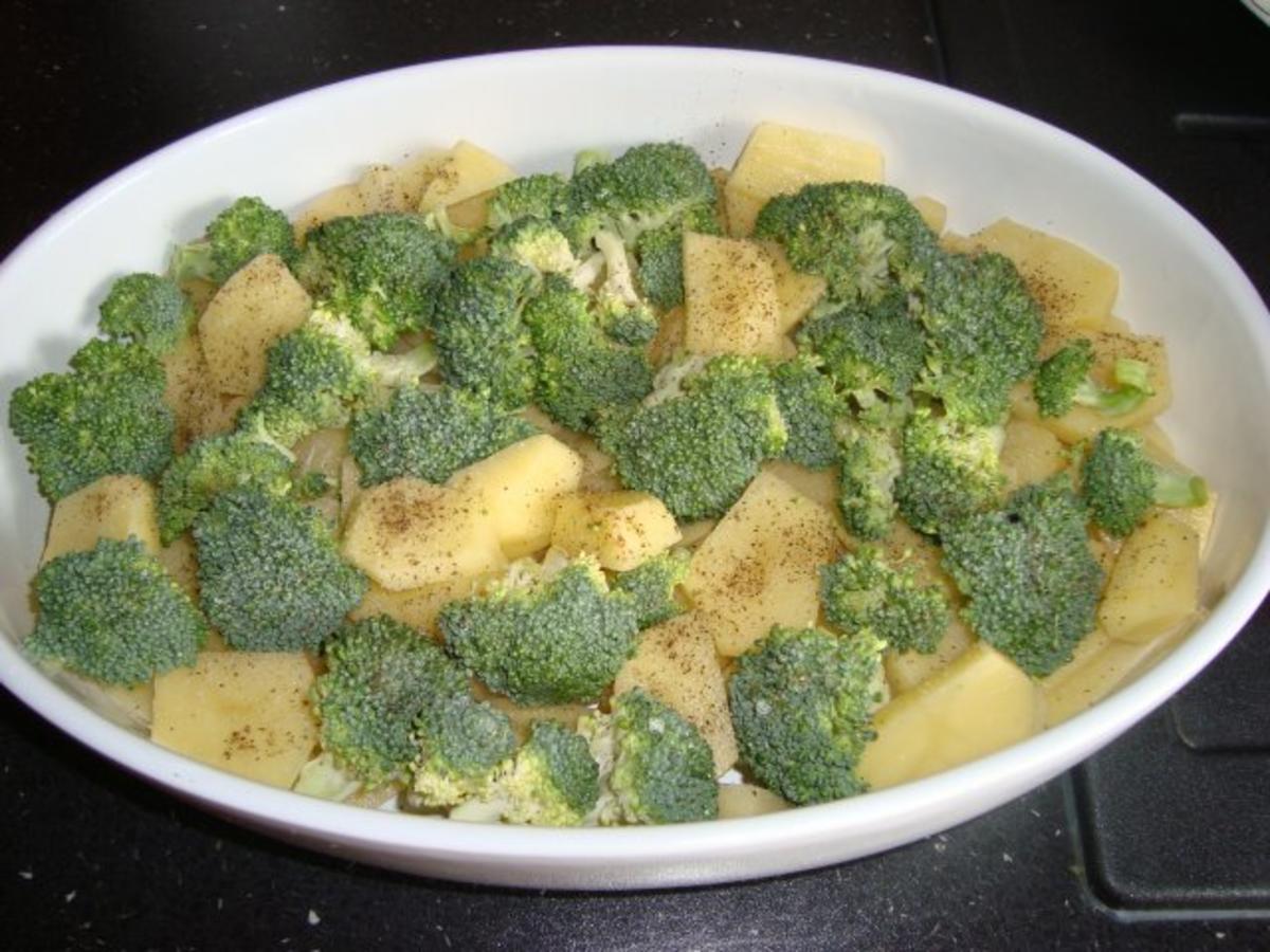 Hähnchen-Brokkoli-Kartoffel-Gratin - Rezept - Bild Nr. 2
