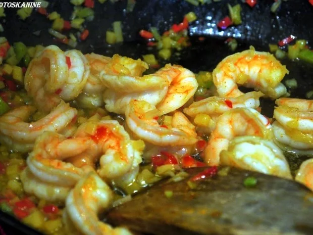 Zitronen-Tagliatelle mit Chili-Knoblauch-Garnelen - Rezept - Bild Nr. 12