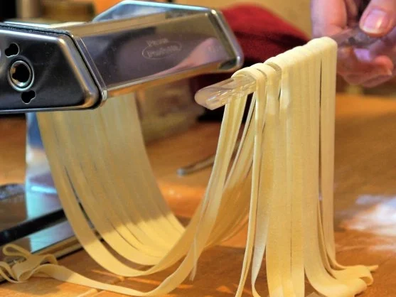 Zitronen-Tagliatelle mit Chili-Knoblauch-Garnelen - Rezept - Bild Nr. 9