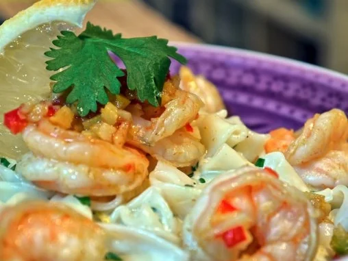 Zitronen-Tagliatelle mit Chili-Knoblauch-Garnelen - Rezept