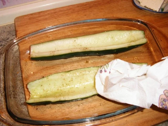 Rezept: Gurke gefüllt mit Gyros Bild Nr. 9 Gurke gefüllt mit Gyros - Rezept - Bild Nr. 9
