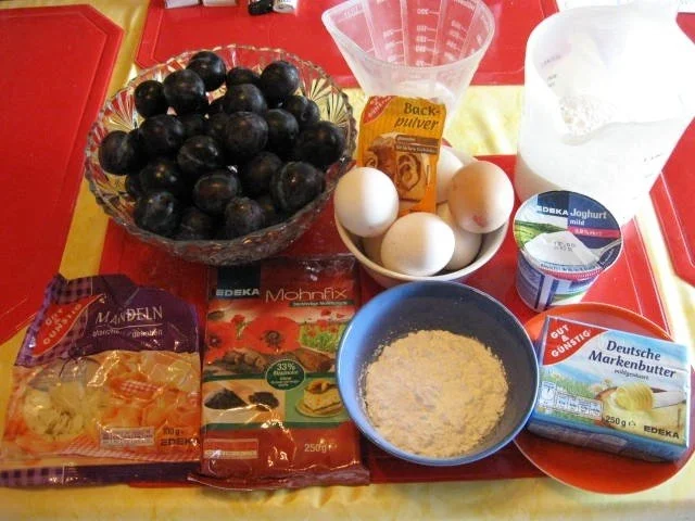 Mohn - Blechkuchen mit Pflaumen - Rezept - Bild Nr. 2