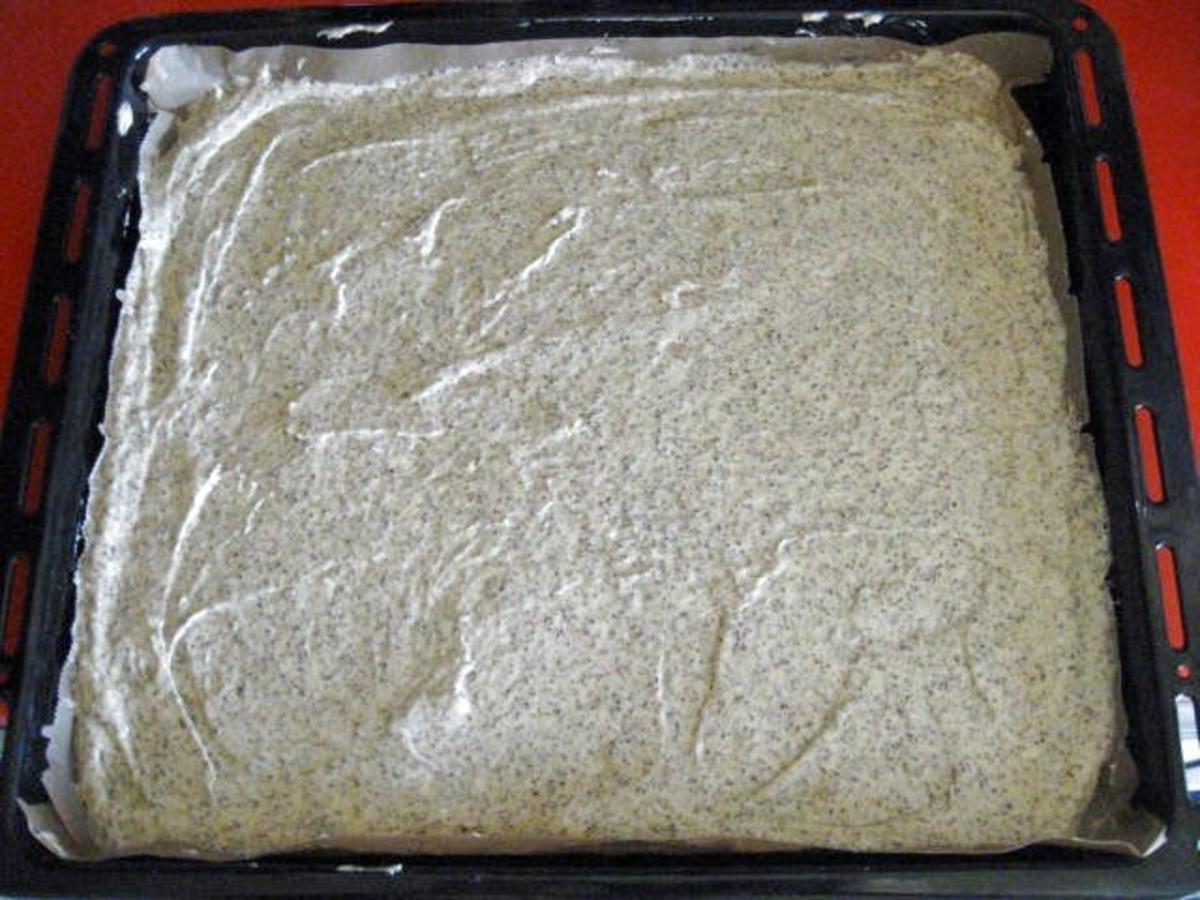 Mohn - Blechkuchen mit Pflaumen - Rezept - Bild Nr. 7