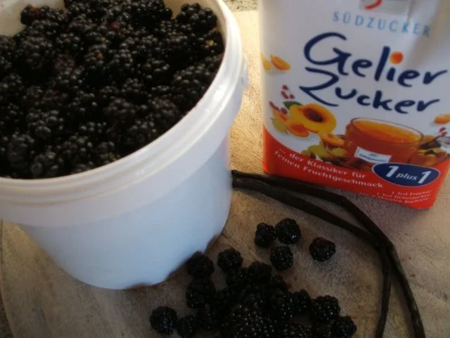 Rezept: Vorrat: Brombeermarmelade mit Vanille Bild Nr. 2 Vorrat: Brombeermarmelade mit Vanille - Rezept - Bild Nr. 2