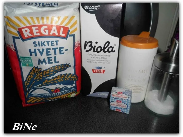 Rezept: BiNe` S BUTTERMILCH - WEISSBROT Bild Nr. 3 BiNe` S BUTTERMILCH - WEISSBROT - Rezept - Bild Nr. 3