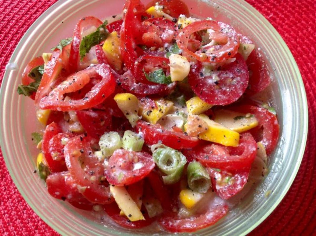 Kürbis-Tomatensalat - Rezept