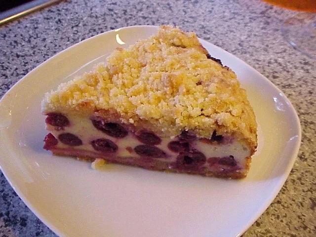 Rahm-Kirsch-Krümmelkuchen - Rezept