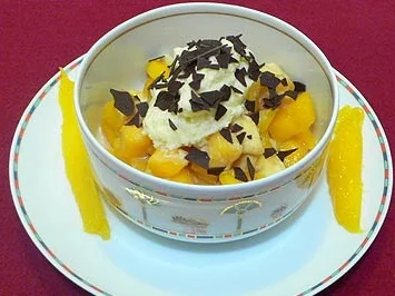 Afrikanischer Früchte-Amarula-Traum mit Kokossahne - Rezept