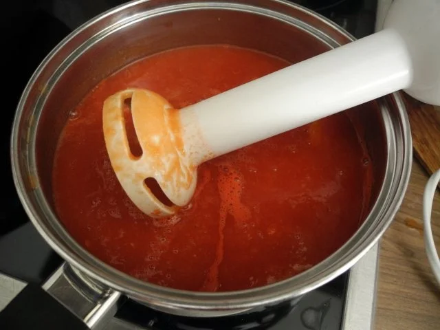 Rezept: Tomaten - Bananen - Soße mit Reis - Spirelli Bild Nr. 2 Tomaten - Bananen - Soße mit Reis - Spirelli - Rezept - Bild Nr. 2